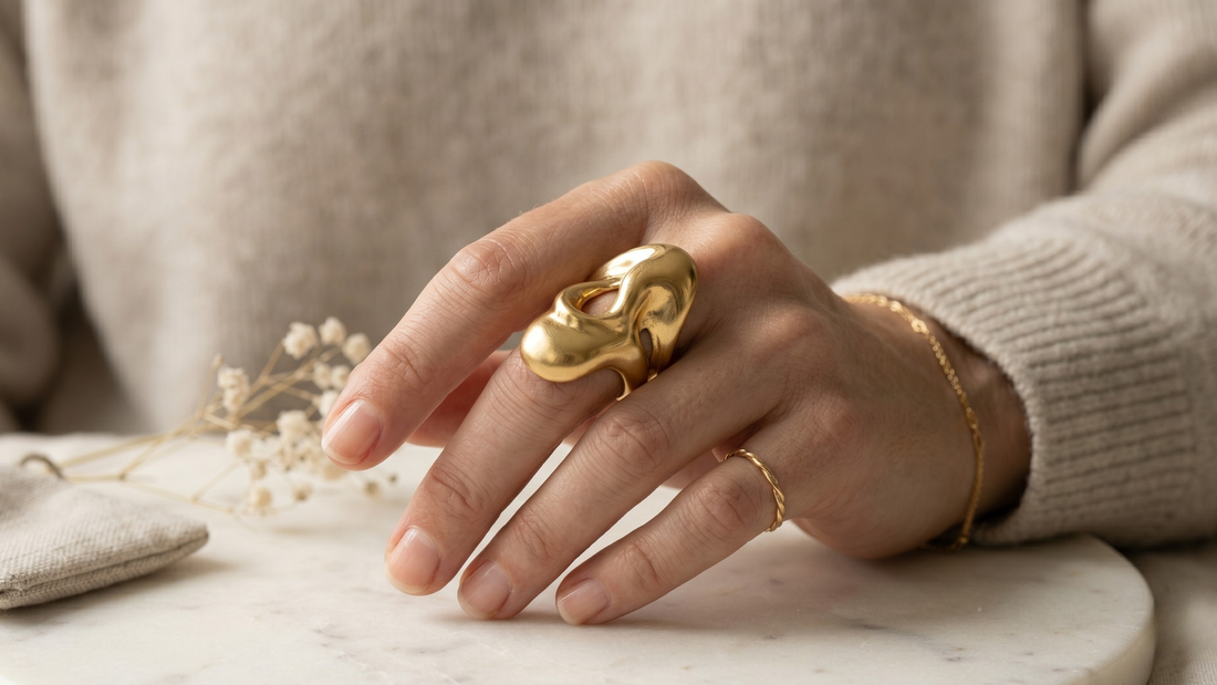 Statement rings — how to wear them without overthinking guide by Clarabelle