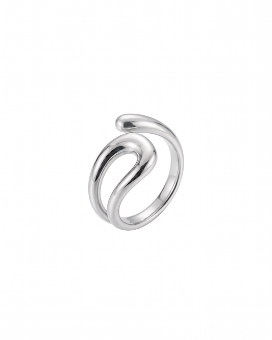 Silver Elara Ring by Clarabelle. A modern, chunky split-band statement ring with smooth rounded curves, made of waterproof stainless steel.